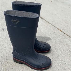 Water Proof Rubberized Boots!